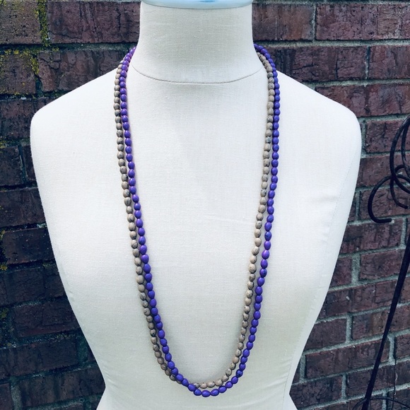 GAP Wooden Multi-colored Beaded Necklace - Picture 2 of 8